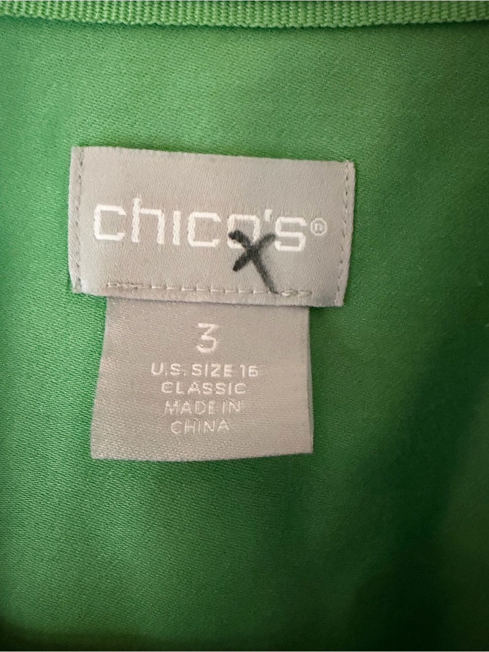 Chicos Classic Green Button-Front Women's Shirt, Size 16 - Picture 3 of 9